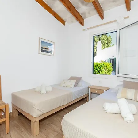 13 Holiday home